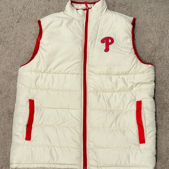 Phillies Cream & Red Puffer Vest – Size XLarge *Brand New* MLB issued - Picture 1 of 3